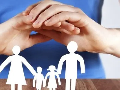 به جان خریدنِ ریسک برای چند میلیون تومانِ حقوقِ ناقابل/ بیمه‌های عمر و بازنشستگی یارایِ رقابت با صندوق‌ها را ندارند