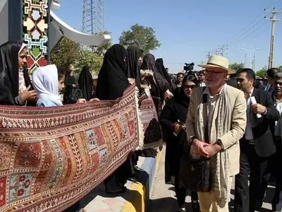 حکام من الیونسکو یزورون مدینة "سیرجان" لتسجیل"کلیم" الایرانی عالمیاً
