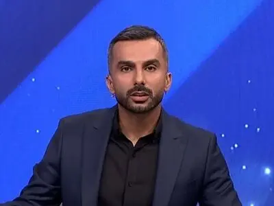  میثاقی، مجری برنامه فوتبال برتر عزادار شد 