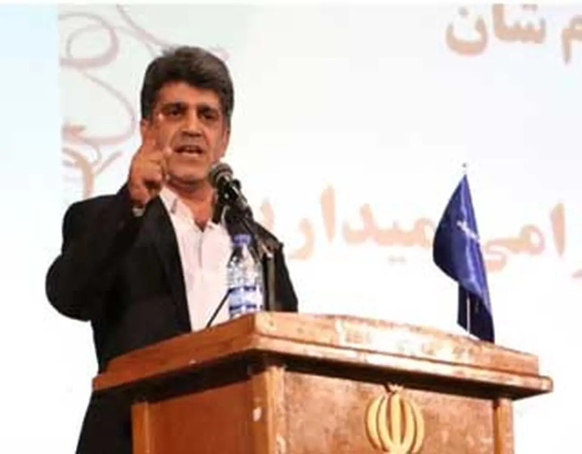 شوریعالی تامین اجتماعی احیا شود/ عکس یادگاری با کارگران دردی از آن‌ها دوا نمی‌کند 