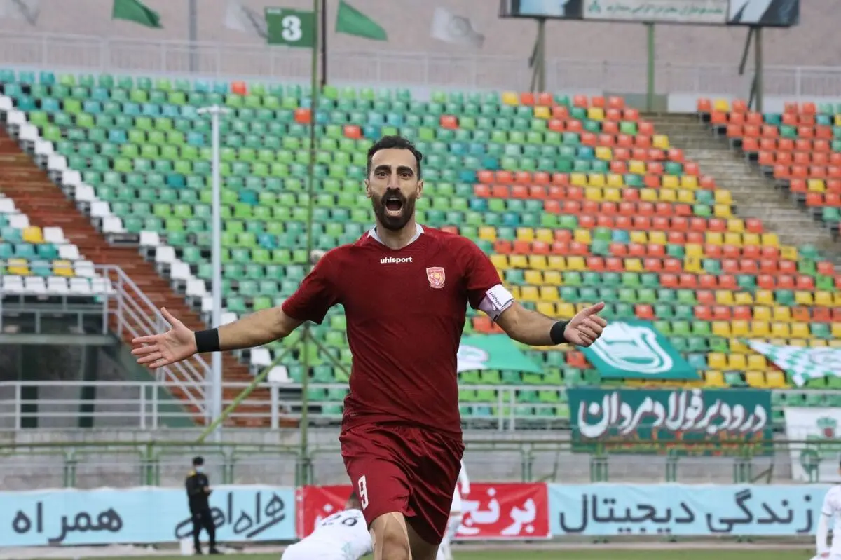 قاسمی نژاد: قسمت نبود به استقلال بروم/ داور پنالتی ما را ندید