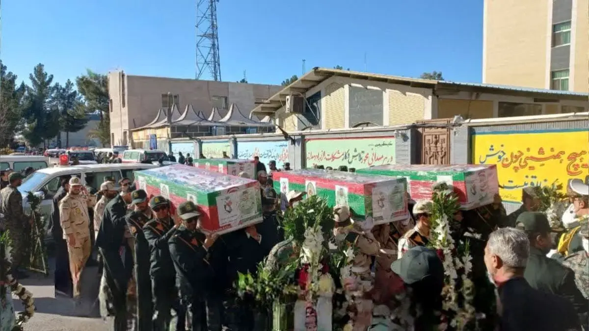 Iranians bid farewell to martyrs of Rask terrorist attack