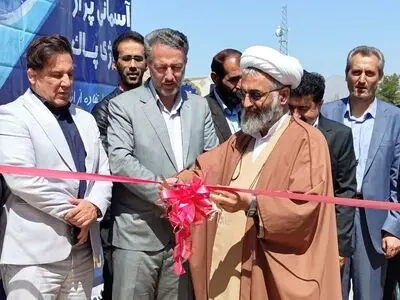 فاز دوم نیروگاه خورشیدی ساختمان شهرداری نهاوند به بهره برداری رسید