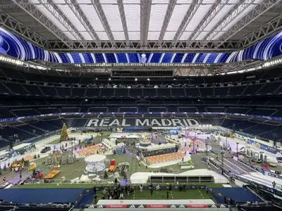 ویدئو: برنابئو لباس کریسمس پوشید؛ چهره‌ای متفاوت از خانه رئال