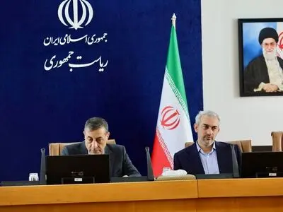 بررسی تحقق مصوبات سفرهای استانی در نشست قائم‌پناه با مدنی‌زاده و مدیران بانک مرکزی