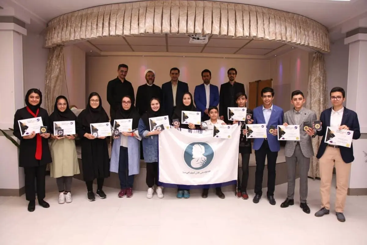 برگزیدگان جشنواره ملی دانش‌آموزی ابن‌سینا در مسابقات جهانی اختراعات انگلستان ۲۰۱۹ خوش درخشیدند 