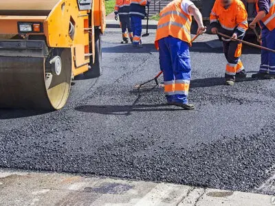 مرگ یک کارگر آسفالت کار بر اثر برخورد با غلطک