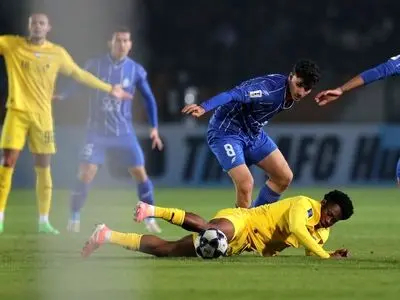 هوگو بهترین بازیکن دیدار استقلال و الوصل شد