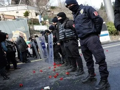 پلیس نجات یافته، توسط بابانوئل تروریست کشته شد+ تصاویر