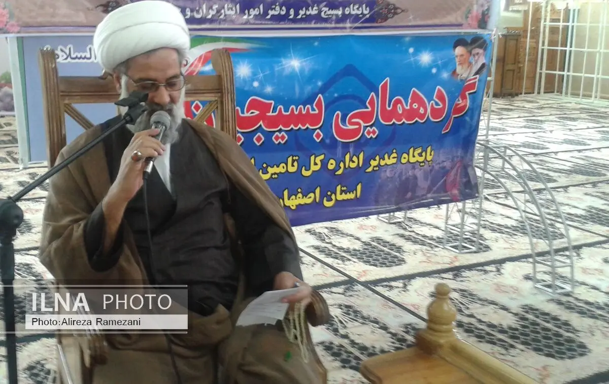 وحدت و همدلی موجب ناکام ماندن توطئه‌های دشمنان می‌شود