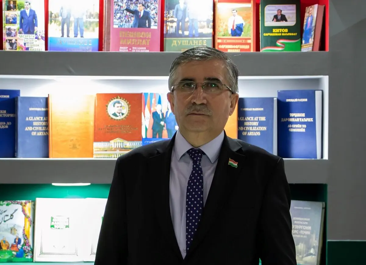 «شاهنامه» میراث مشترک فارسی‌زبانان است/ نمایشگاه کتاب موجب تحکیم روابط بین ایران و تاجیکستان می‌شود 