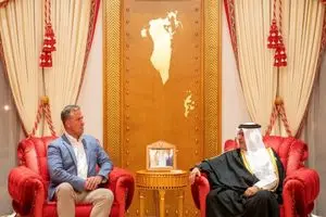 دیدار ولیعهد بحرین با فرمانده سنتکام