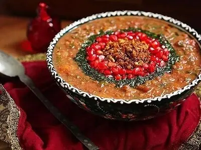 طرز تهیه آش مخصوص چهارشنبه سوری