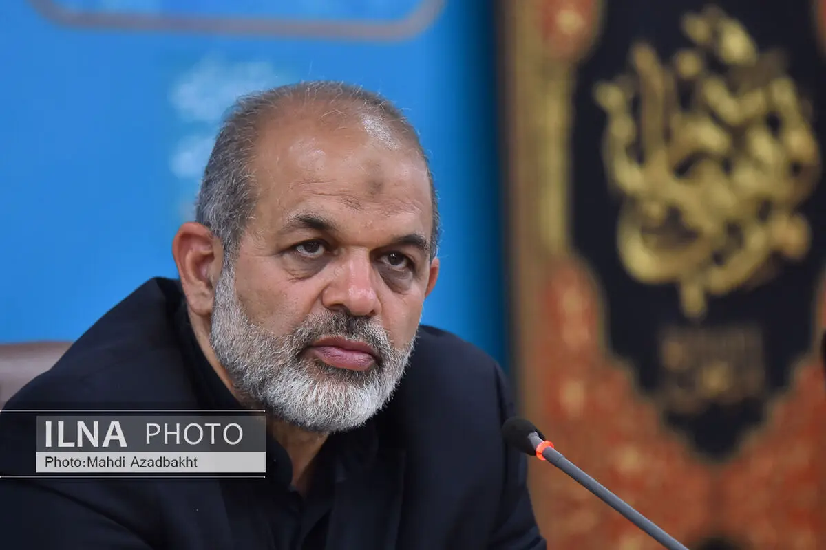 خبرنگاران با رویکرد  نقادانه، پرسشگرانه و خلاقانه یاری‌گر کشور در  مقابله با جنگ ترکیبی دشمن باشند