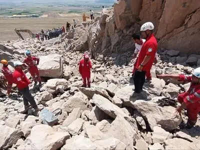 اختلال در عملیات امداد و نجاتِ معدن شازند/ هنوز دو کارگر زیر آوار محبوس‌اند  