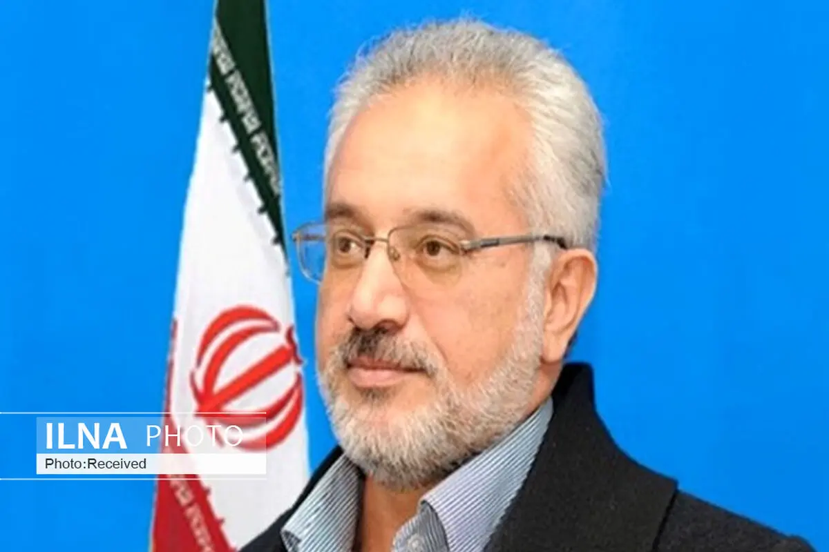 قرنطینه تهران واجب است/ آزمایش ۱۰ نفر در سمنان مثبت بود/ برخی با بیماری هم با مماشات برخورد می‌کنند/ کرونا شوخی ندارد