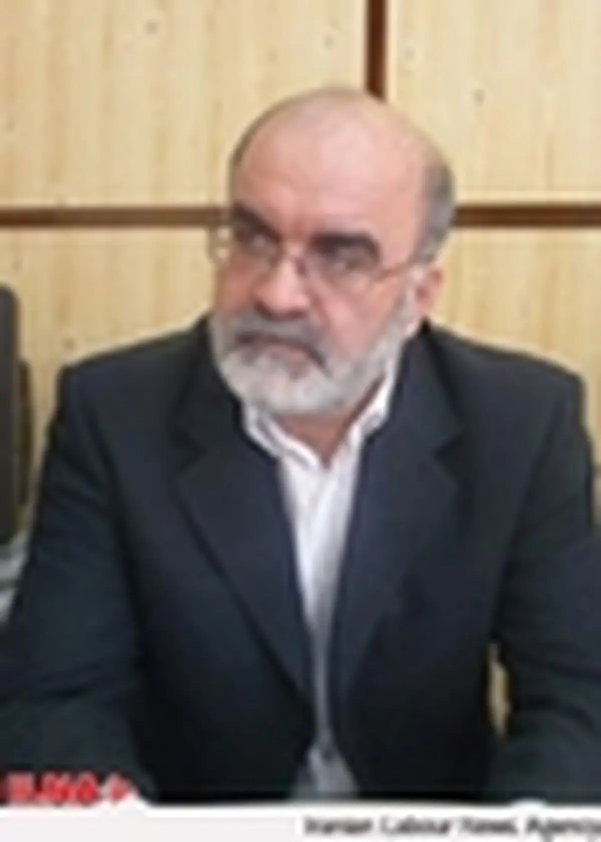 دست افرادی که به بیت‌المال دست‌درازی کنند را قطع می‌کنیم