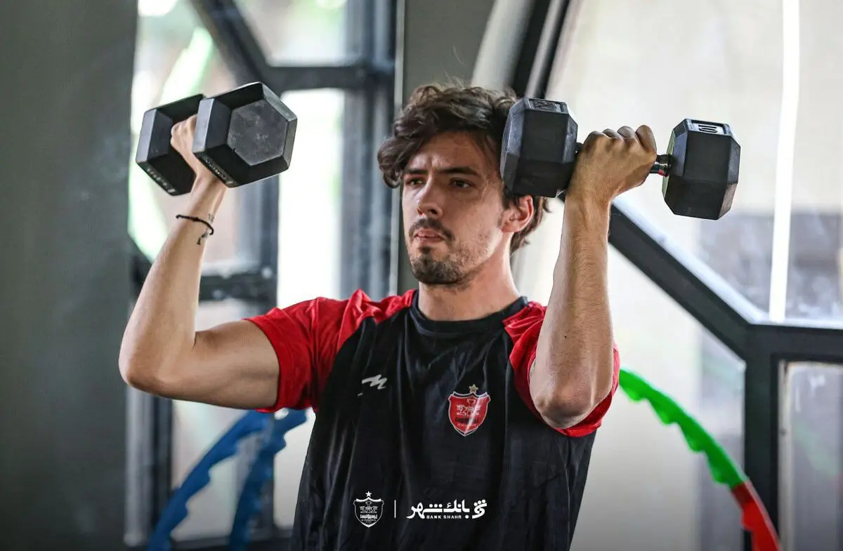 اجرای برنامه ریکاوری پرسپولیس در سالن وزنه