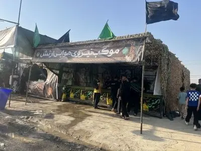 خدمت‌ رسانی شبانه‌روزی موکب‌های نیروی هوایی ارتش به زائران اربعین حسینی در مرز مهران
