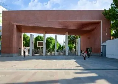 تردد در دانشگاه شریف ممنوع است