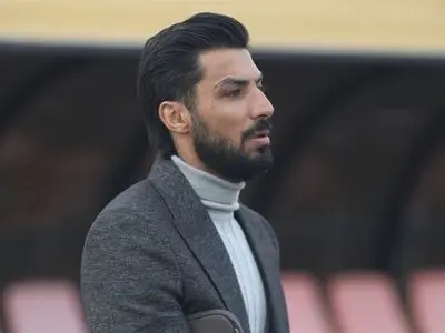 سیدصالحی: مربیگری حمیداوی؟ شیطنت مجازی است/ شاید شهرخودرو به شهر دیگری منتقل شود/ هواداران سپاهان فقط با قهرمانی راضی می‌شوند