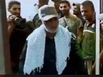 فیلم/بازدید "سردار سلیمانی" از مقر جنبش نجباء در حومه حلب