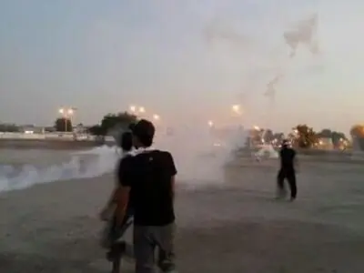 تداوم سرکوب انقلابیون بحرینی توسط پلیس آل‌خلیفه