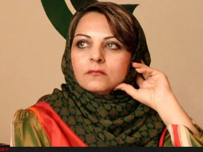 فرخنده حاجی‌زاده داستان‌هایی بدون مکان و نام می‌نویسد
