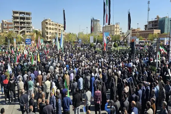 مراسم تشییع پیکر سردار شهید زاهدی در اصفهان آغاز شد