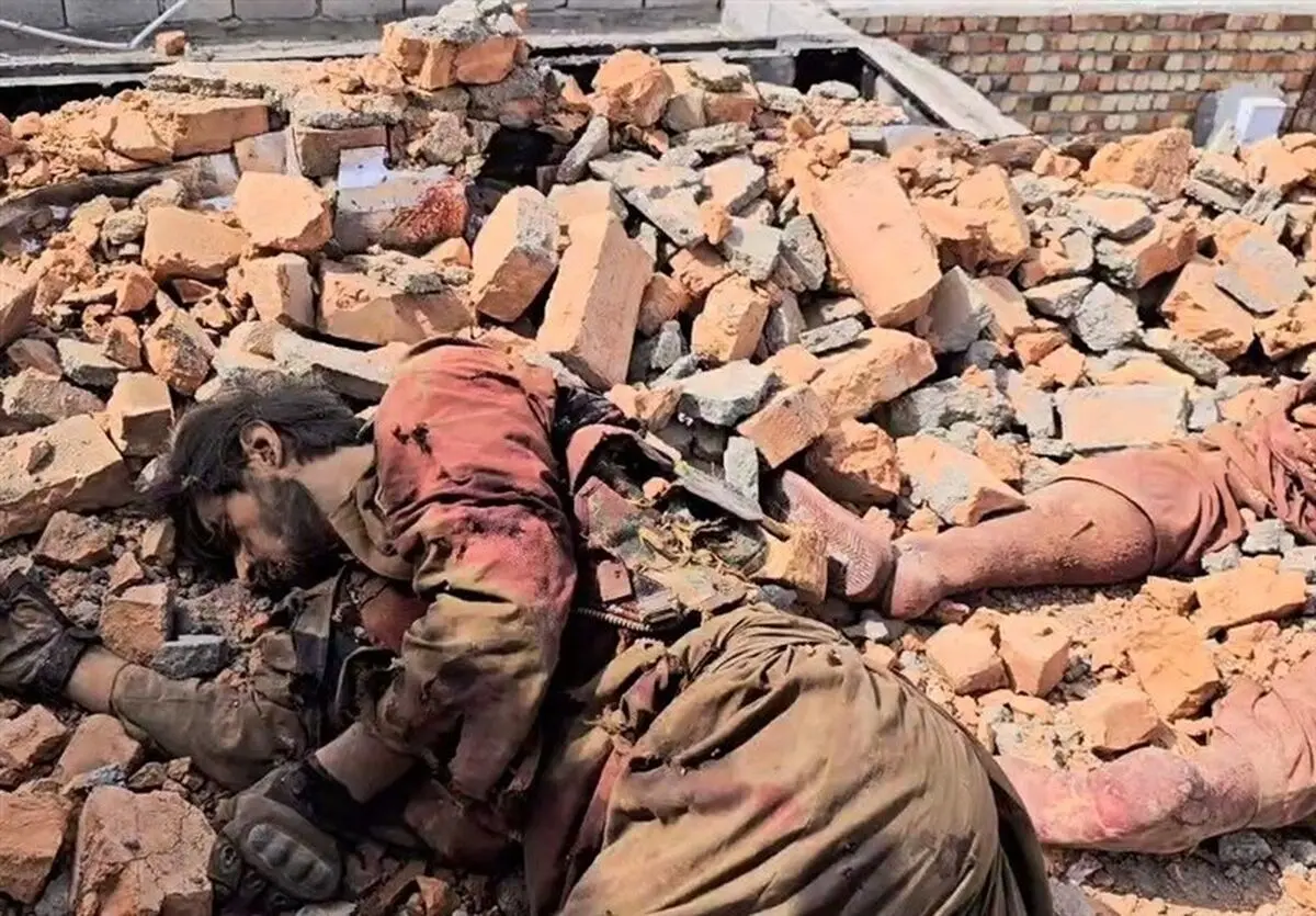 لحظات هلاکت ۸ تروریست‌ عامل شهادت پرسنل پاسگاه انتظامی دامن ایرانشهر/فیلم