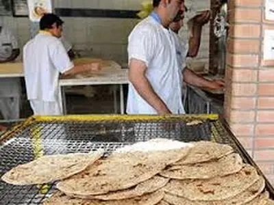 سهمیه آرد نانوایان متخلف قطع می شود