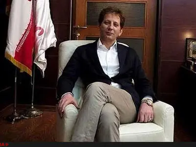 سالامبور فروشی که نفت می‌فروخت
