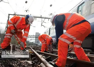 پرداخت یک ماه حقوق کارگران ماشین‌آلات کرج/ مطالبات مزدی و بیمه‌ای همچنان پابرجاست