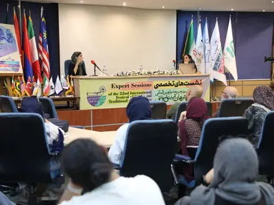 پنجمین نشست جشنواره آیینی سنتی برگزار شد/«تئاتر سایه عروسکی در ایران مهجور مانده است» 