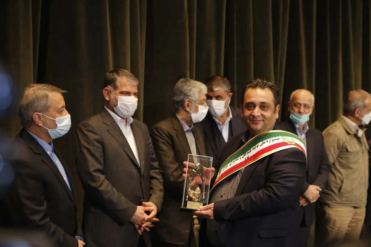 انتخاب بستانچی به عنوان مدیر جوان برتر ایران
