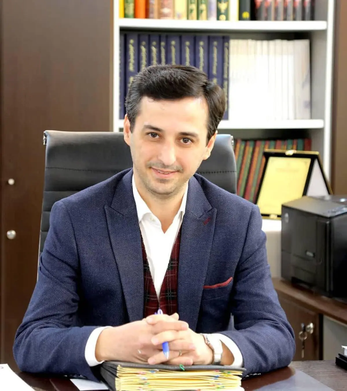 پیام تبریک فرید دهقانی/ تیم فوتبال چادرملو اردکان صدرنشین شد