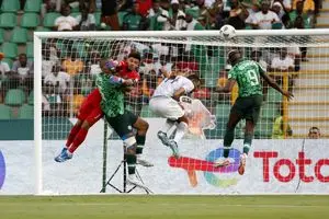 نیجریه با پیروزی در ضیافت پنالتی ها مقابل آفریقای جنوبی به فینال رسید
