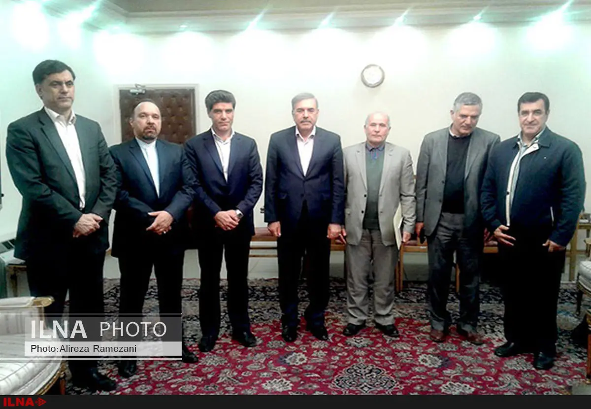 نشست اعضای جبهه تدبیر و توسعه ایران اسلامی با مرتضی بانک