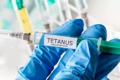 کمبود واکسن کزاز دانش‌آموزان پایه دهم برطرف شد