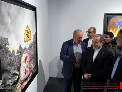 حضور وزیر امور خارجه در نمایشگاه گروهی «مدرسه میناب»،