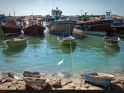 بی‌پاسخ ماندن درخواست ماهیگیران بوشهری برای باربری در مواقع دریابست