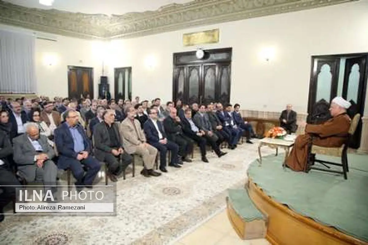 الزام همکاری بانک ها با استانداری ها برای فعالیت مجدد کارخانه ها