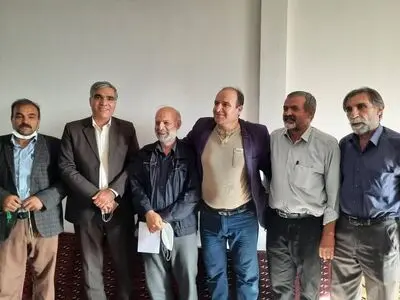 جلسه مشترک دبیرکل خانه کارگر با تشکل‌های کارگری و انجمن‌های صنفی کارگران ساختمانی