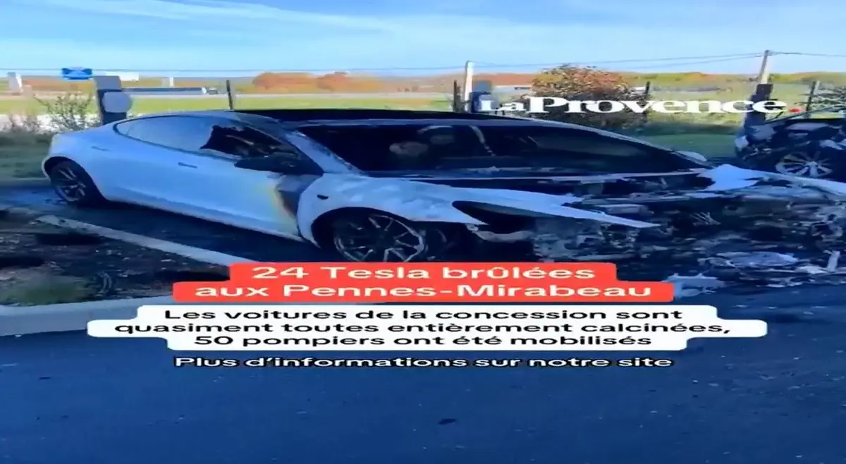 آتش به جان تولیدات ایلان ماسک افتاد؛ ۲۴ خودرو برقی تسلا در یک نمایشگاه فروش خودرو جنوب فرانسه در آتش سوخت + فیلم