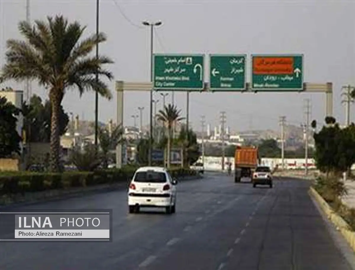 رئیس جمهور و ابتکار به خلیج فارس توجه کنند/ بغض محرومیت گلوی بندرعباس را می‌فشارد