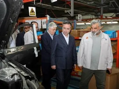افزایش تعاملات "بانک صادرات و پارس خودرو" در جهت توسعه محصولات و رفع موانع تولید