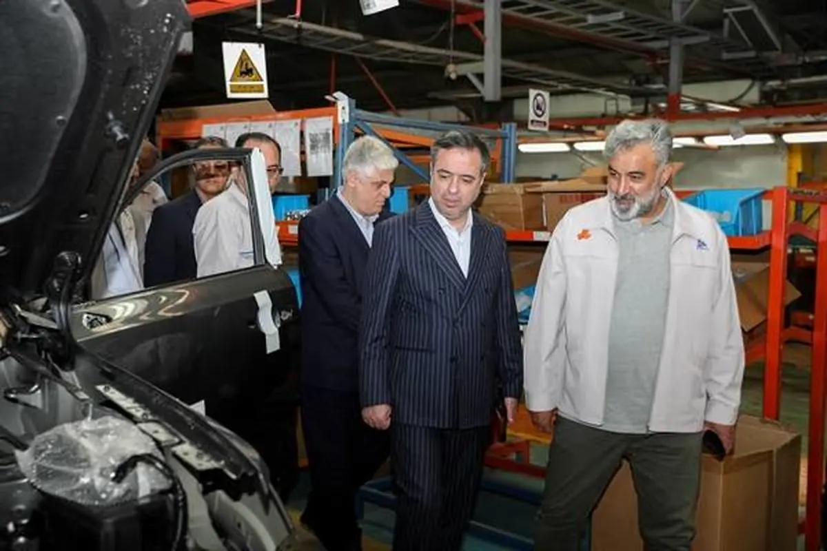 افزایش تعاملات "بانک صادرات و پارس خودرو" در جهت توسعه محصولات و رفع موانع تولید