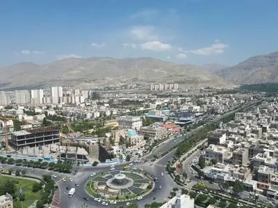 شهرداری تهران:‌ آستان قدس برای پارک و بزرگراه در ولنجک اجاره می‌خواهد/ آستان قدس: شهرداری هم ملکی را رایگان به کسی نمی‌دهد/ ساکنان اوین مستاجر آستان هستند