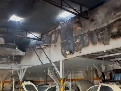 آتش سوزی صبح امروز انبار قطعات خودرو در خیابان آزادی تهران + فیلم