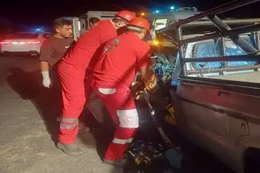 تصادف وانت مزدا و سمند در جاده کازرون_شیراز با یک فوتی و ۴ مصدوم